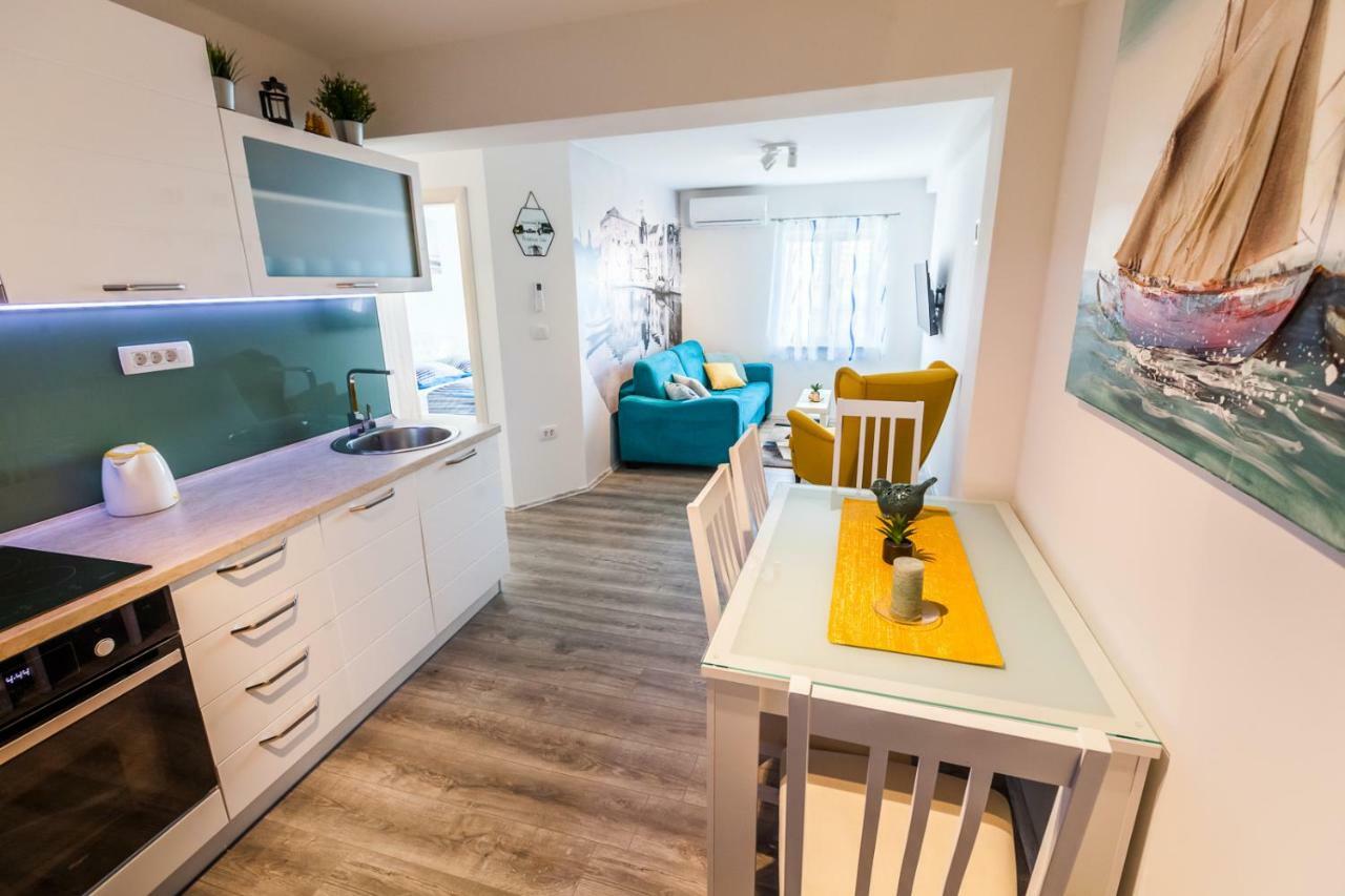 Apartments Mb Kaštela エクステリア 写真
