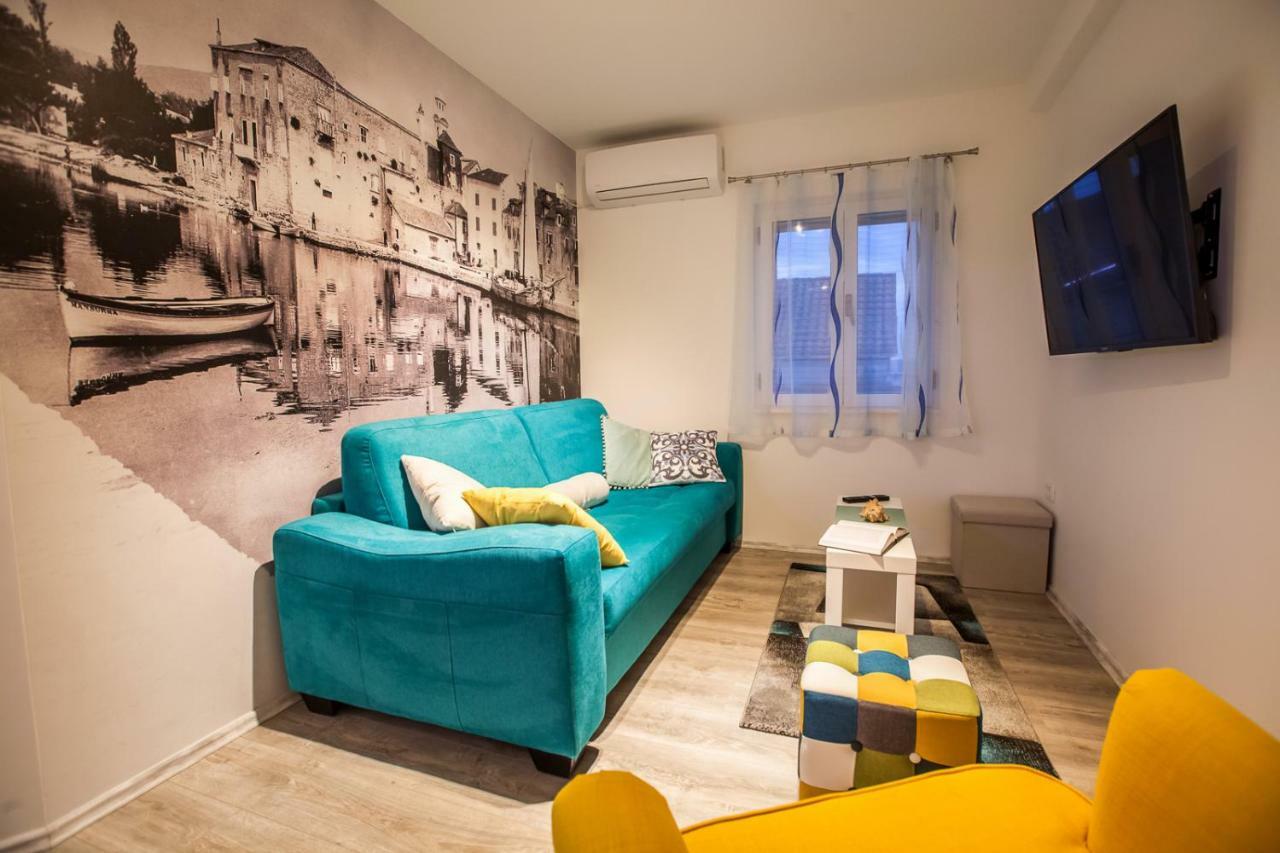 Apartments Mb Kaštela エクステリア 写真