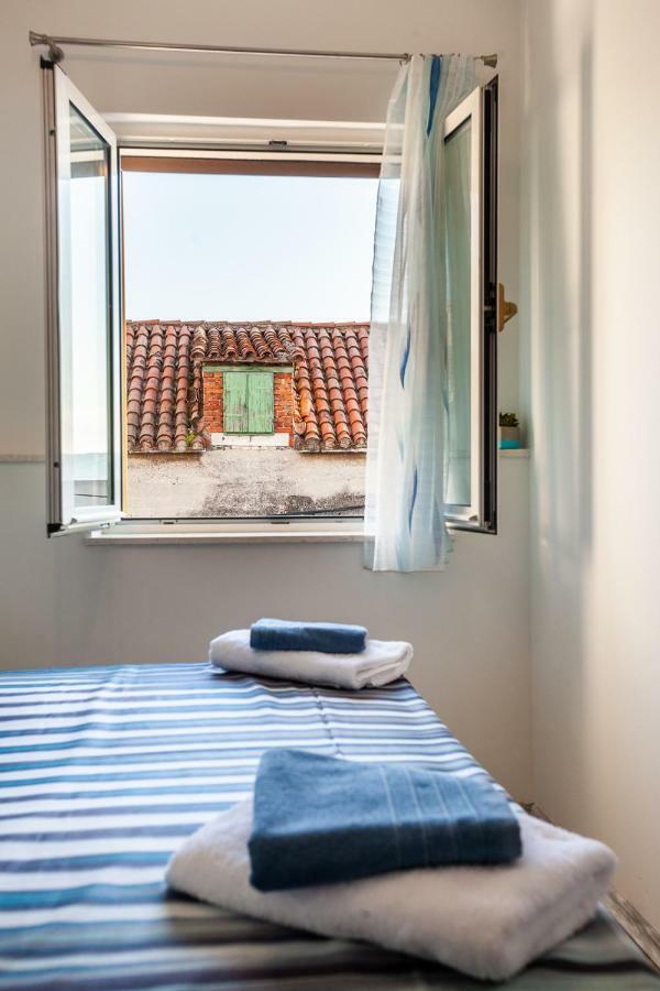 Apartments Mb Kaštela エクステリア 写真